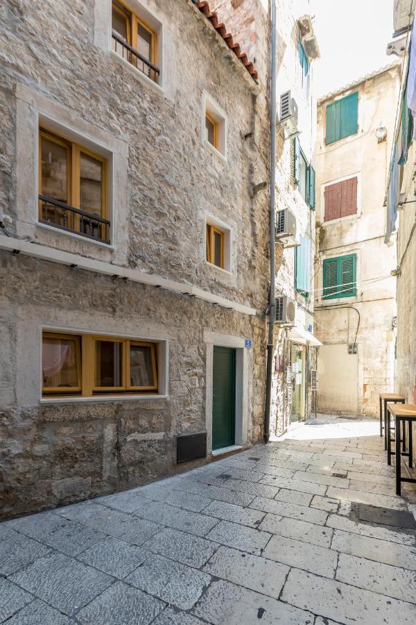 Cosmijeva Luxury Rooms Split Exterior photo