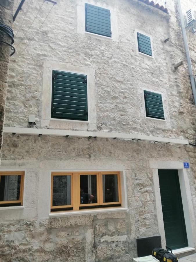 Cosmijeva Luxury Rooms Split Exterior photo